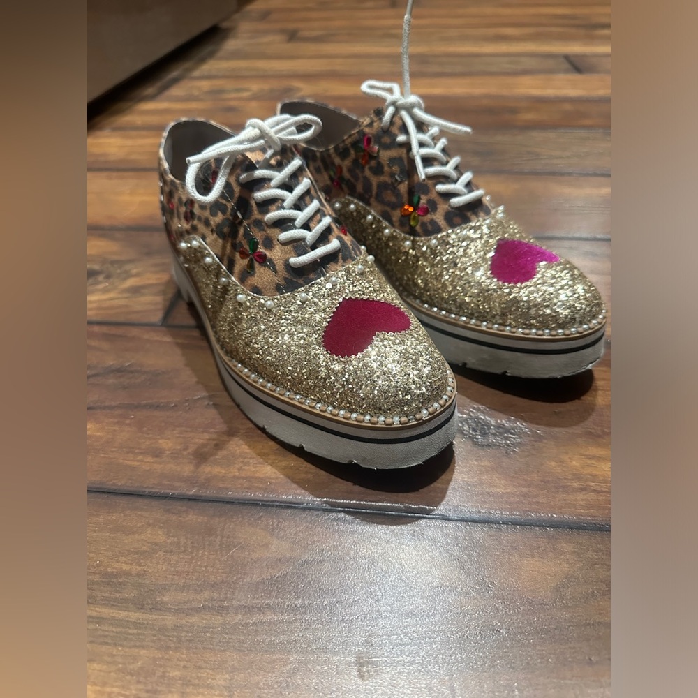 Betsy Johnson sz 7.5